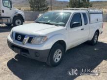 (McCarran, NV) 2015 Nissan Frontier Extended-Cab Pickup Truck Runs & Moves) (Tire Pressure Light On