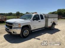 (Charlotte, MI) 2013 Chevrolet 3500HD 4x4 Extended-Cab Service Truck Runs, Moves, Chip In Windshield