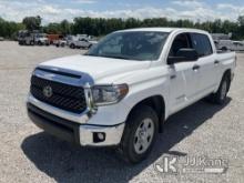 2021 Toyota Tundra 4x4 Crew-Cab Pickup Truck Runs & Moves) (Maintenance Required Light On, Body Dama