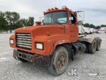 1998 Mack RD690S T/A Truck Tractor Runs & Moves) (Jump to Start, Missing 5th Wheel Plate