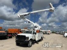 (Waxahachie, TX) Versalift VST-52I, Articulating & Telescopic Material Handling Bucket Truck center