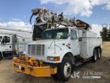 Altec D947-TR, Digger Derrick rear mounted on 2000 International 4900 T/A Utility Truck Runs & Moves