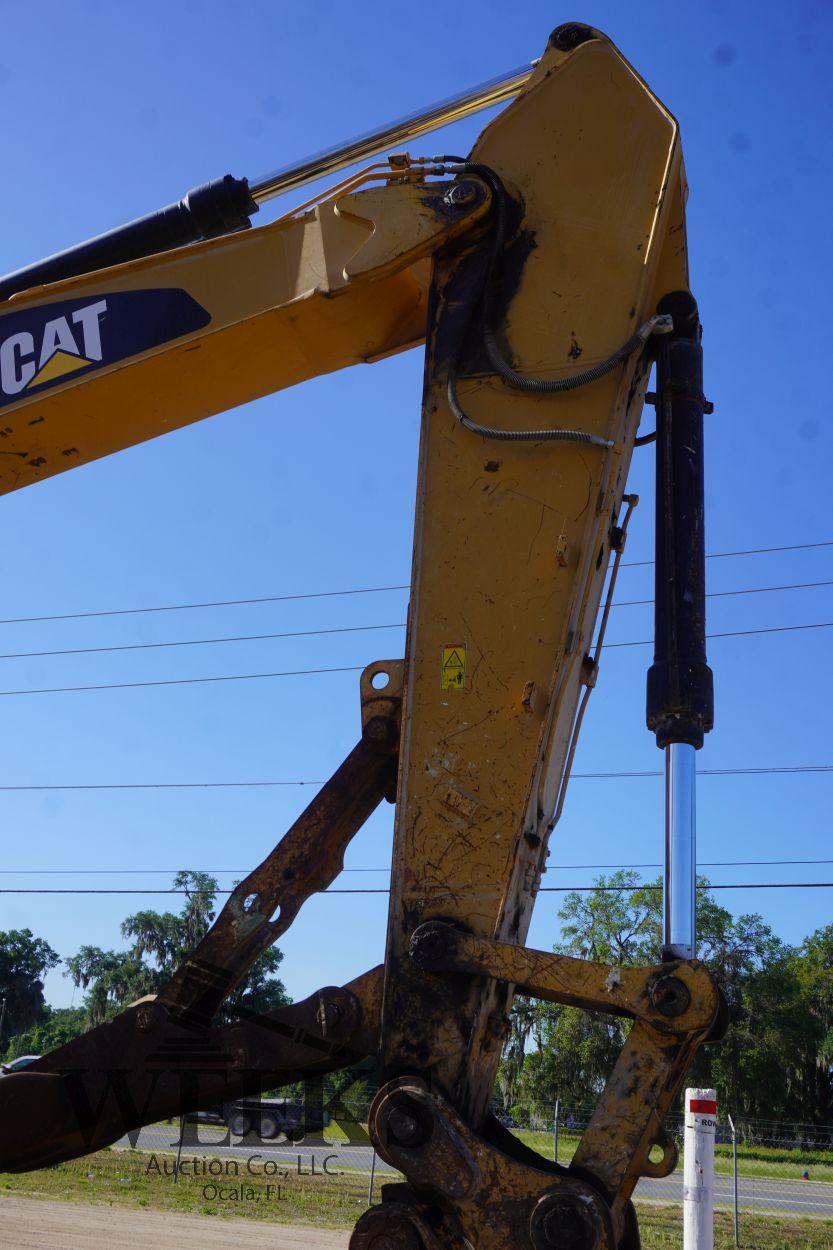 CAT 330F EXCAVATOR