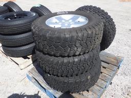 5-04142 (Equip.-Parts & accs.)  Seller:Private/Dealer (4) LT255-75-17 14 PLY TIR