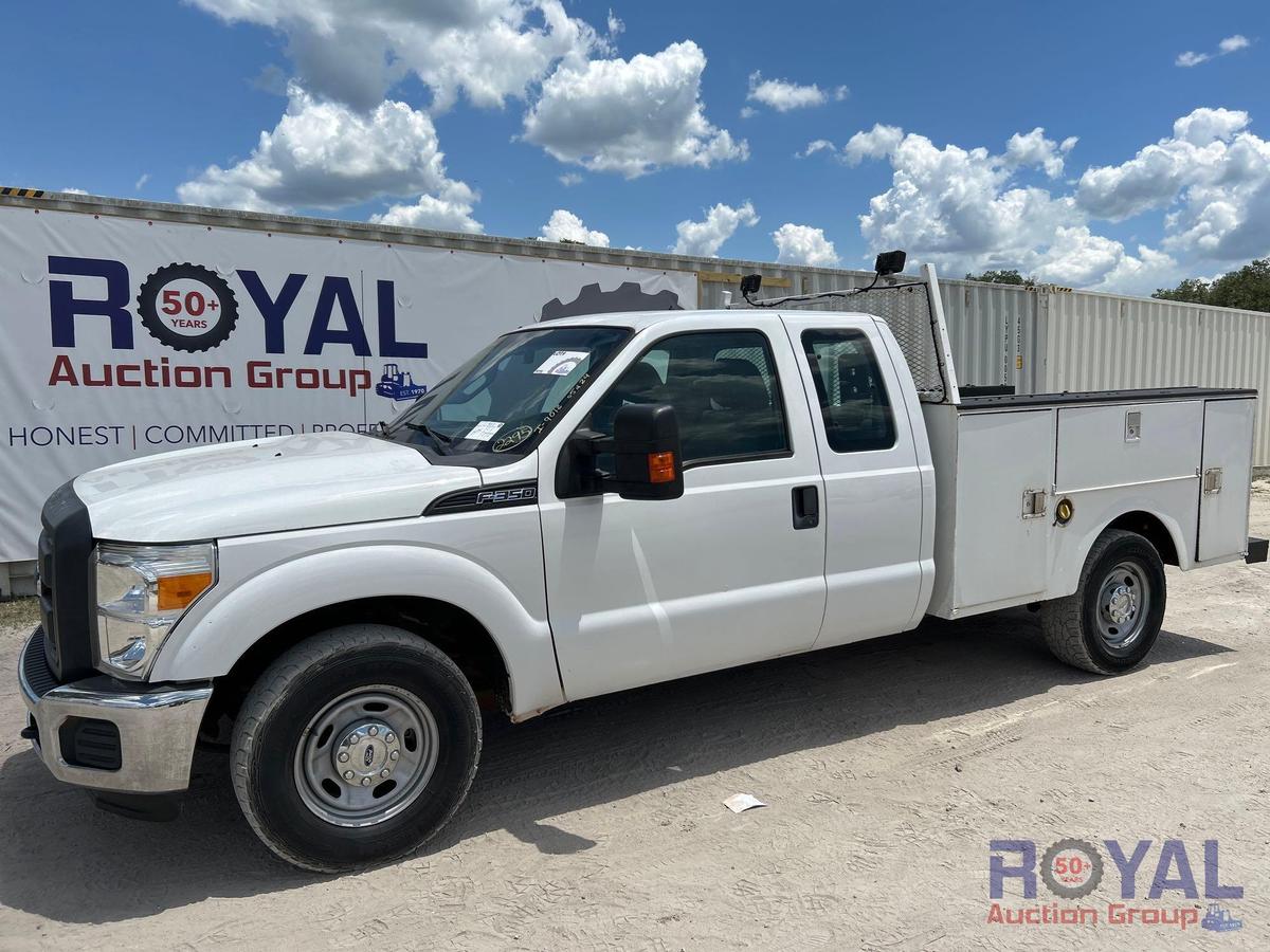 2015 Ford F350 Crew Cab Service Truck