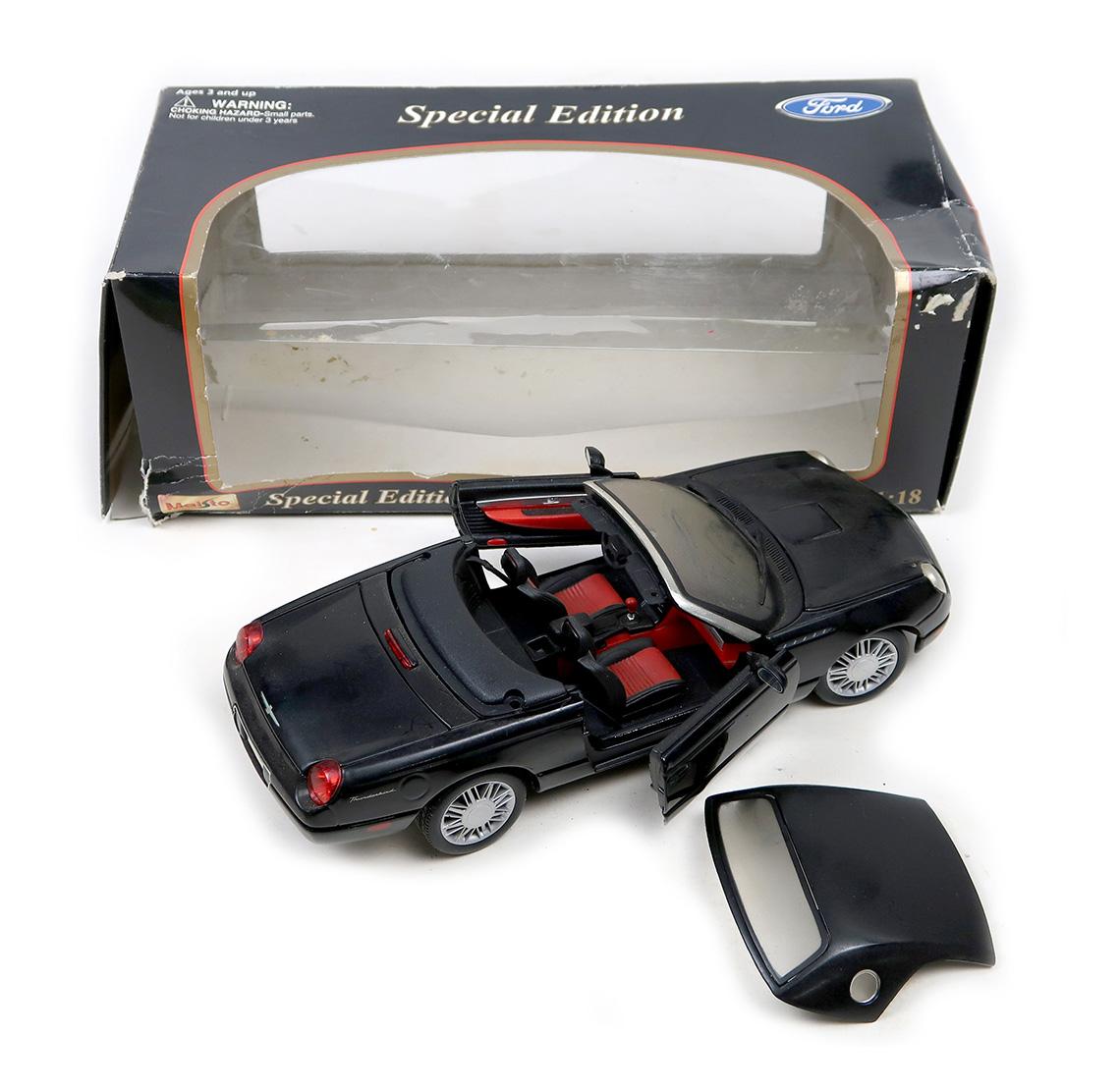 Toy Scale Models (3), Jada Toys 1967 Shelby GT-5000KR, Maisto 2002 Ford Thu