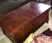 Coffee table with storage45 in x 26 in