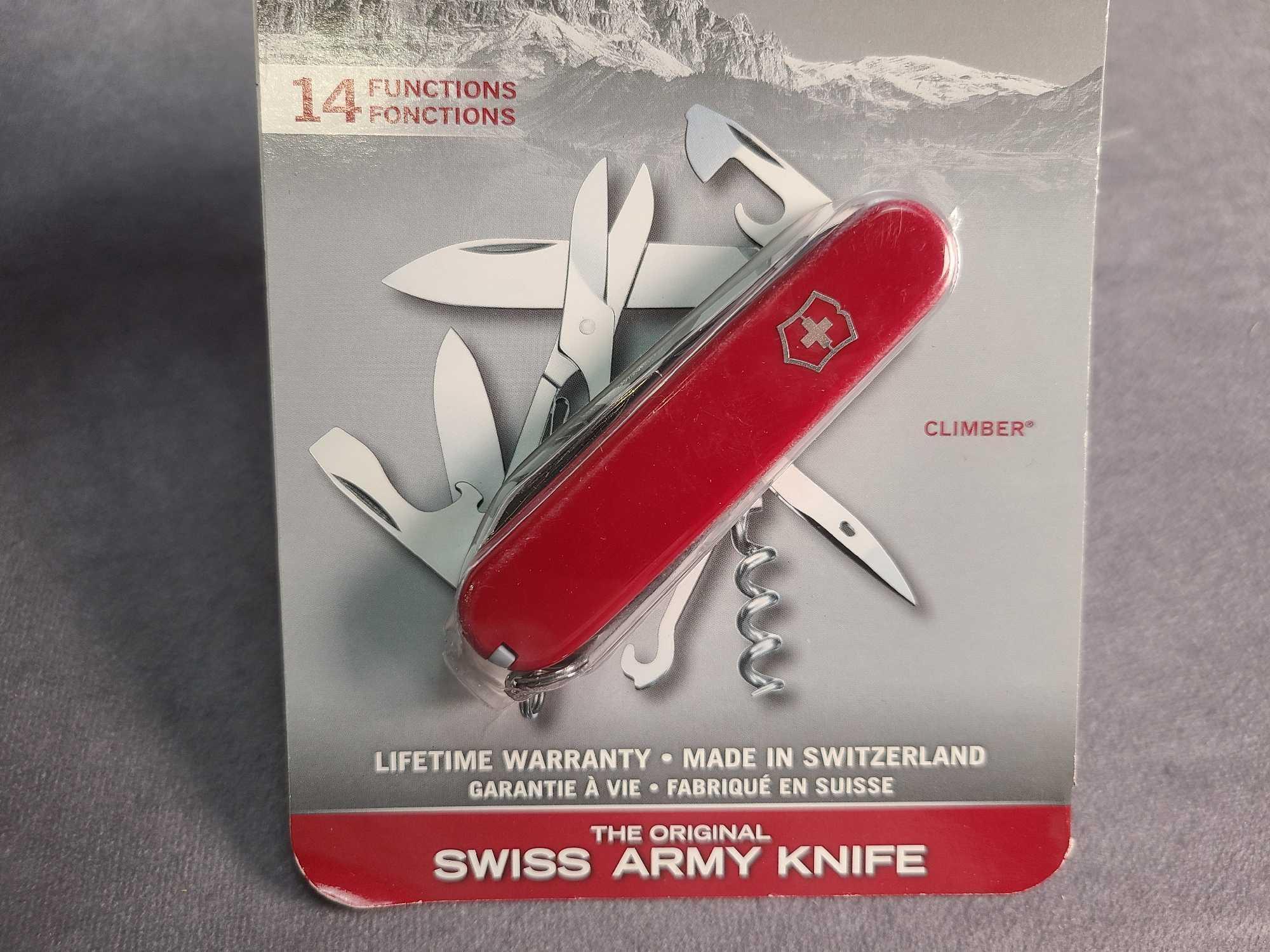 VICTORINOX SWISS ARMY KNIFE CLIMBER
