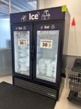 True 2-door ice merchandiser