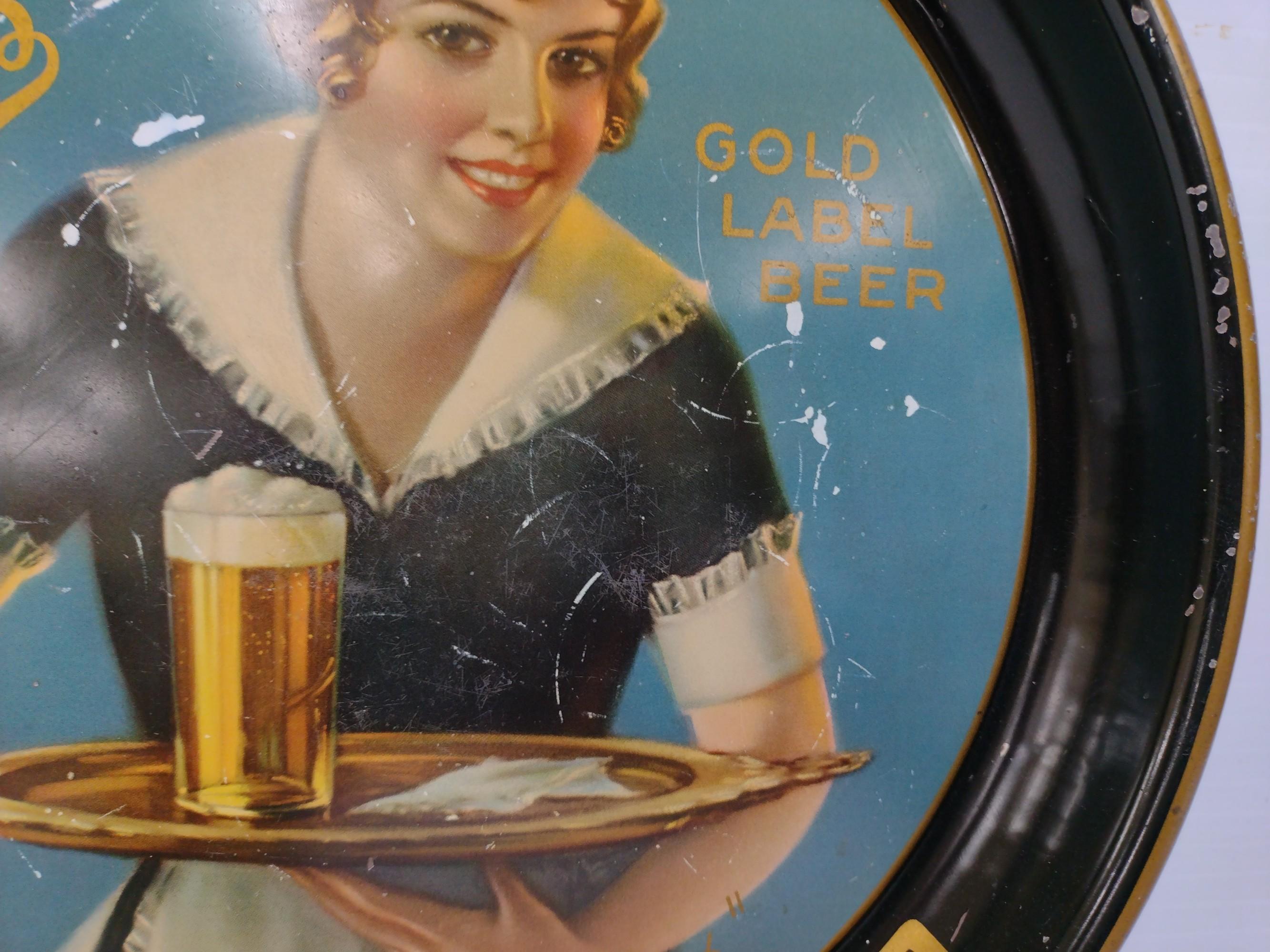 Walter's Gold Label Beer Advertising Tray