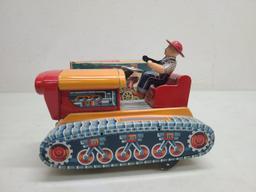 KO Battery Op Magic Action Super Tractor Tin Toy