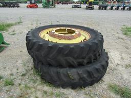 4511 320/85R34 JOHN DEERE RIMS & TIRES