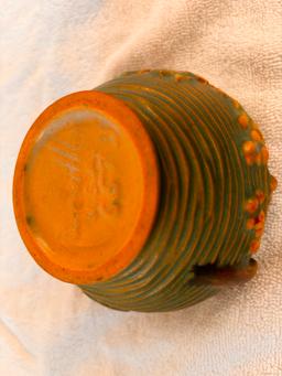 ROSEVILLE U.S.A Vintage 3" BUSHBERRY Pottery Dish Stamped #657-3"