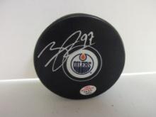 Connor McDavid of the Edmonton Oilers signed autographed logo hockey puck PAAS COA 551