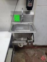 Stainless Steel Hand Sink w/Knee Control