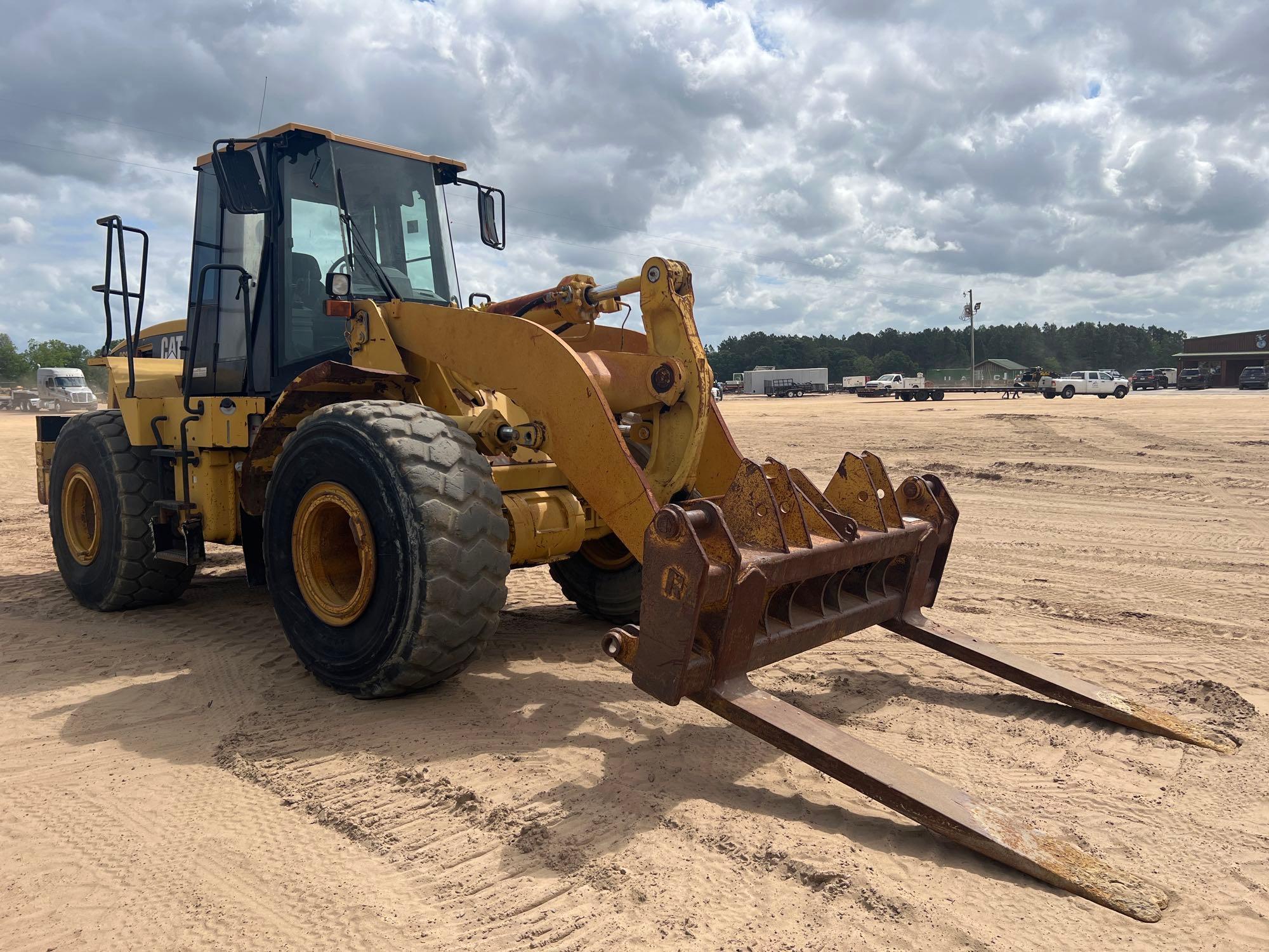 2002 CATERPILLAR 962G RUBBER TIRE LOADER