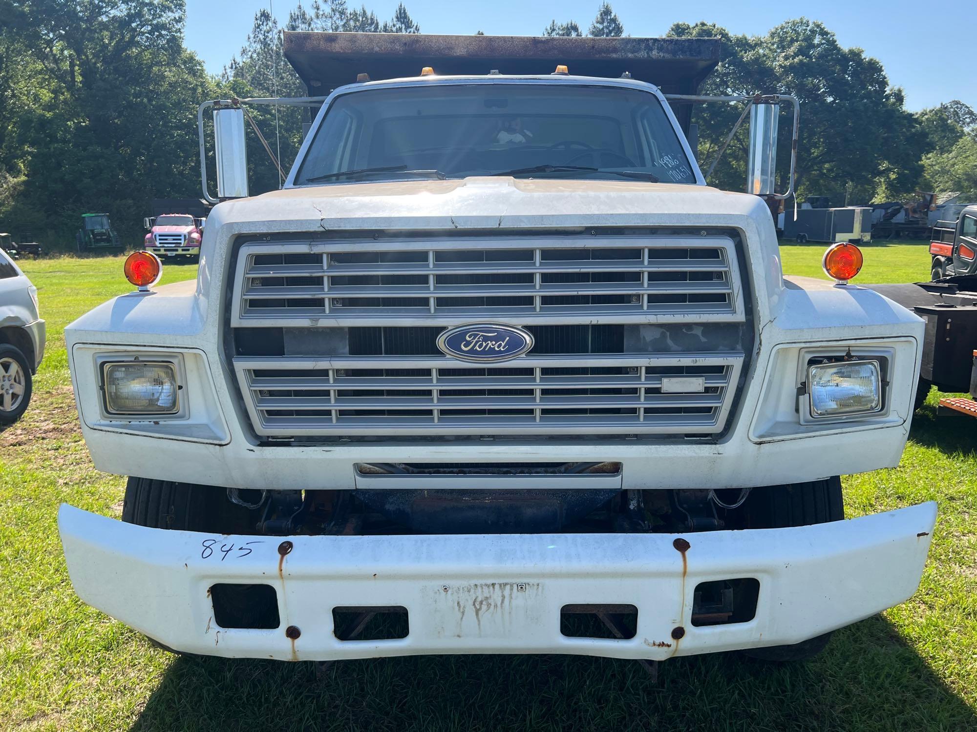 (INOP) 1986 FORD F800 S/A DUMP TRUCK