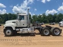 2015 MACK CHU613 DAY CAB T/A ROAD TRACTOR