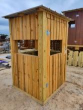 4' X 4' ALL PINE BLIND W/ TIN ROOF