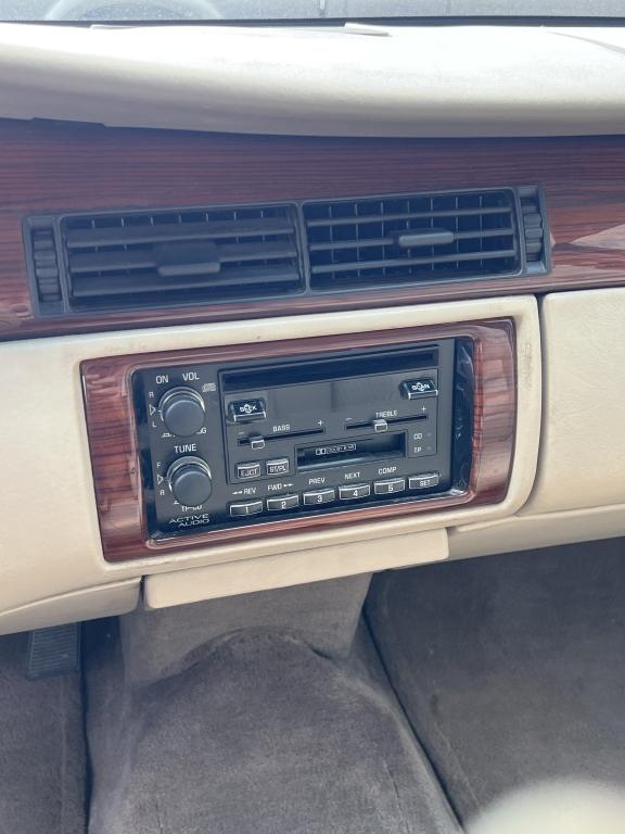 1994 Cadillac Deville 4-Door Sedan Hard-Top
