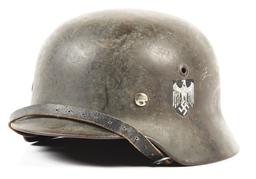 GERMAN WWII HEER SINGLE DECAL M40 HELMET.