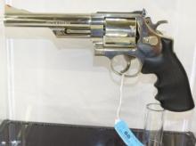 SMITH & WESSON .44 MAG   MODEL #AVA 4045 29-3 NICE