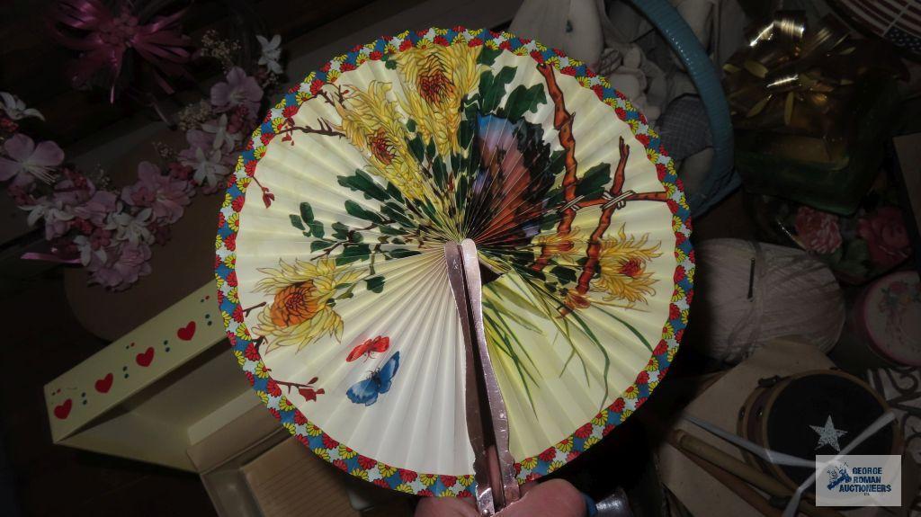 Assorted fans and jewelry