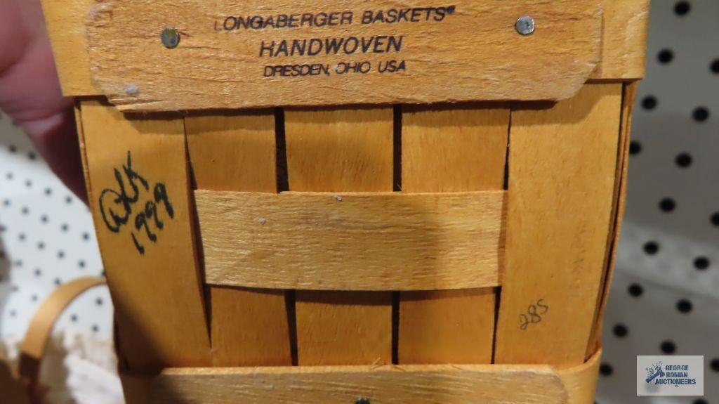 Longaberger 1999, 2000,...and 2001 golf club baskets ...