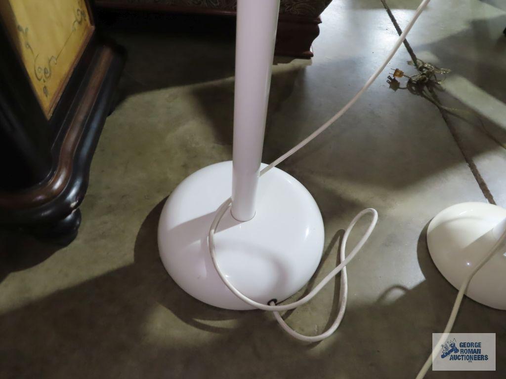 Floor lamp table and table lamp