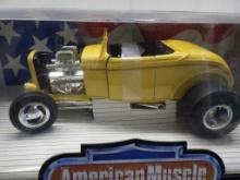 ERTL American Muscle 19323 Ford Street Rod