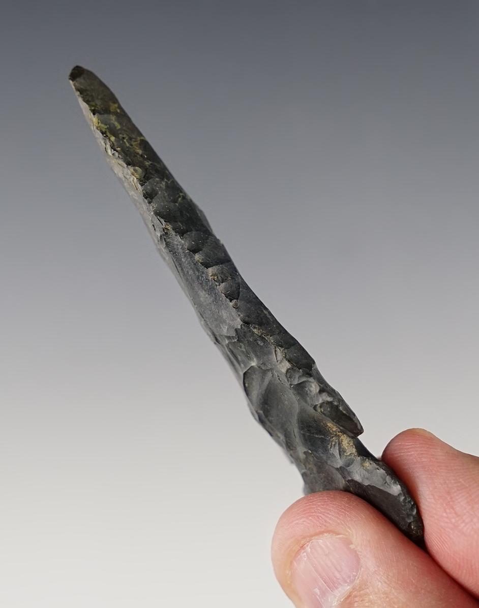 2 15/16" nicely styled Thebes Bevel found in Richland Co., Ohio. Nice edgework.