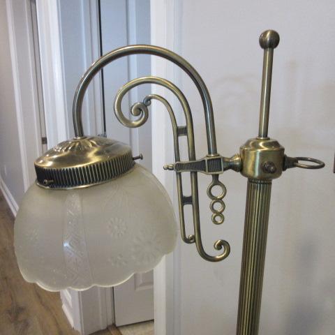 Antique Brass Finish Lamp with Frosted Shade