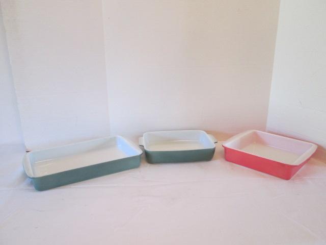 Three Midcentury Pyres Solid Color Bakers