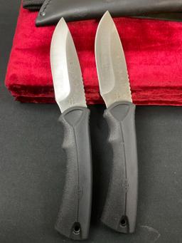 Pair of Buck Fixed Blade Knives, Model 679, Stainless blades & Rubber handles
