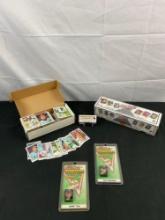 Approx. 1100+ pcs Vintage Baseball Cards Assortment & 2 pcs Pinheads Pins. 1991 Complete Set NIB.