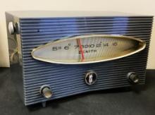 Zenith 1950s Am Tube Radio - Model A615, 12"x7"x7½", Working