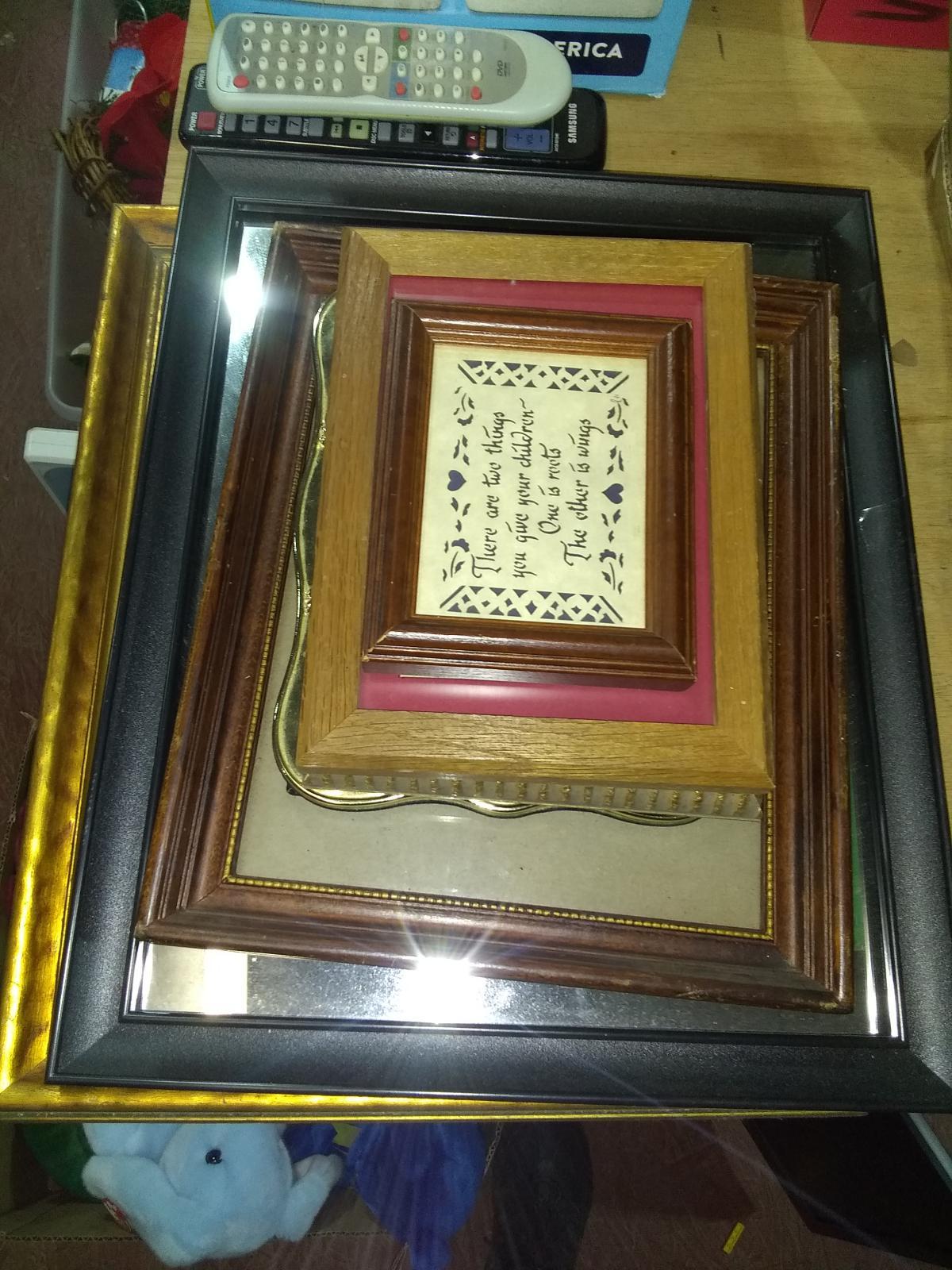 BL- Assorted Picture Frames