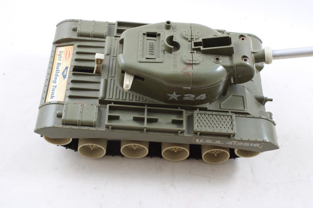 Remco Light Bulldog Battery Op Tank 1960's Plus
