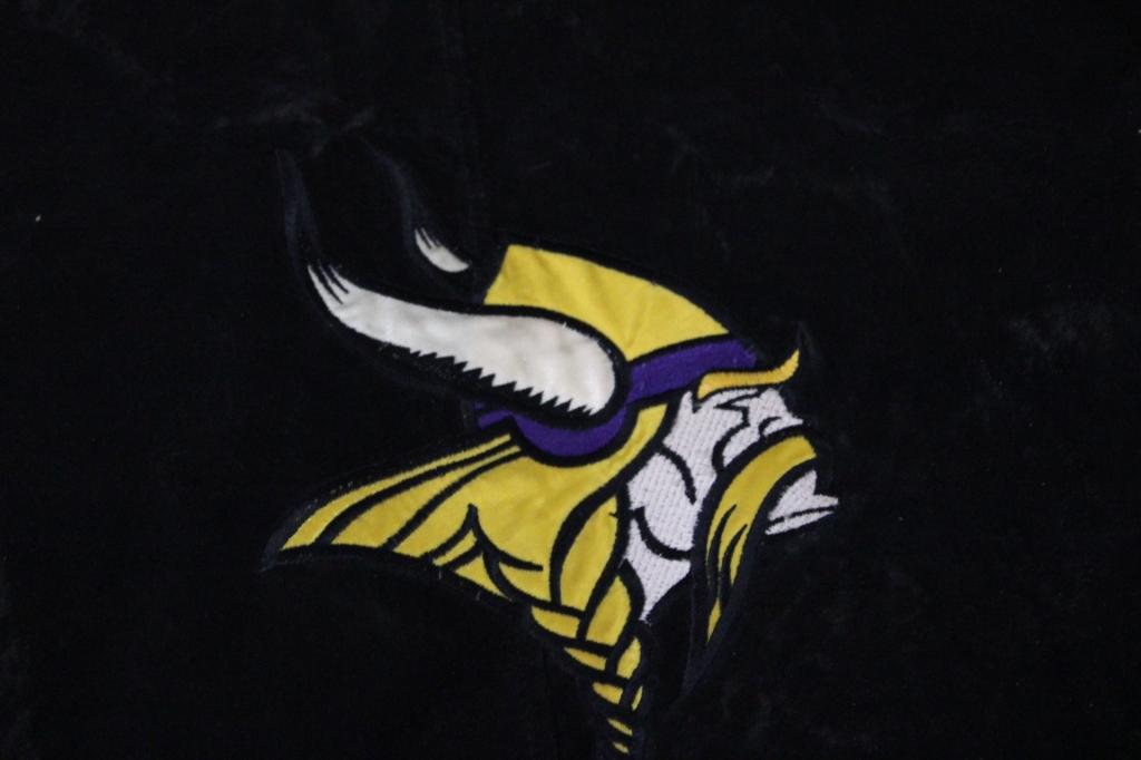 Minnesota Vikings Fans Gear Jacket Size XL