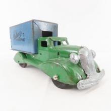 MARX Deluxe Delivery Co pressed steel truck