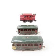 Lionel 150 Electric Locomotive with 2 cars