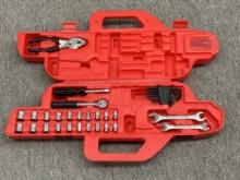 ALLTRADE TOOL SET IN CASE