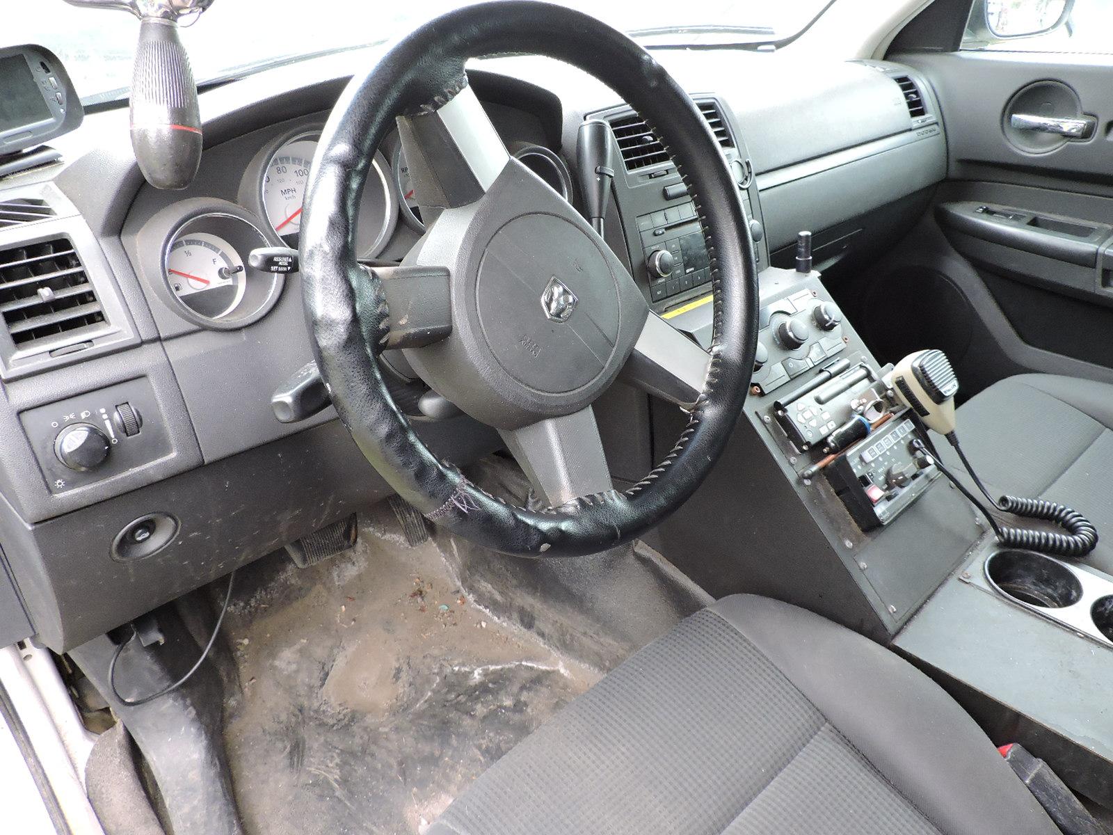 2008 Dodge Charger HEMI V8 - Fully Loaded Former Police Cruiser