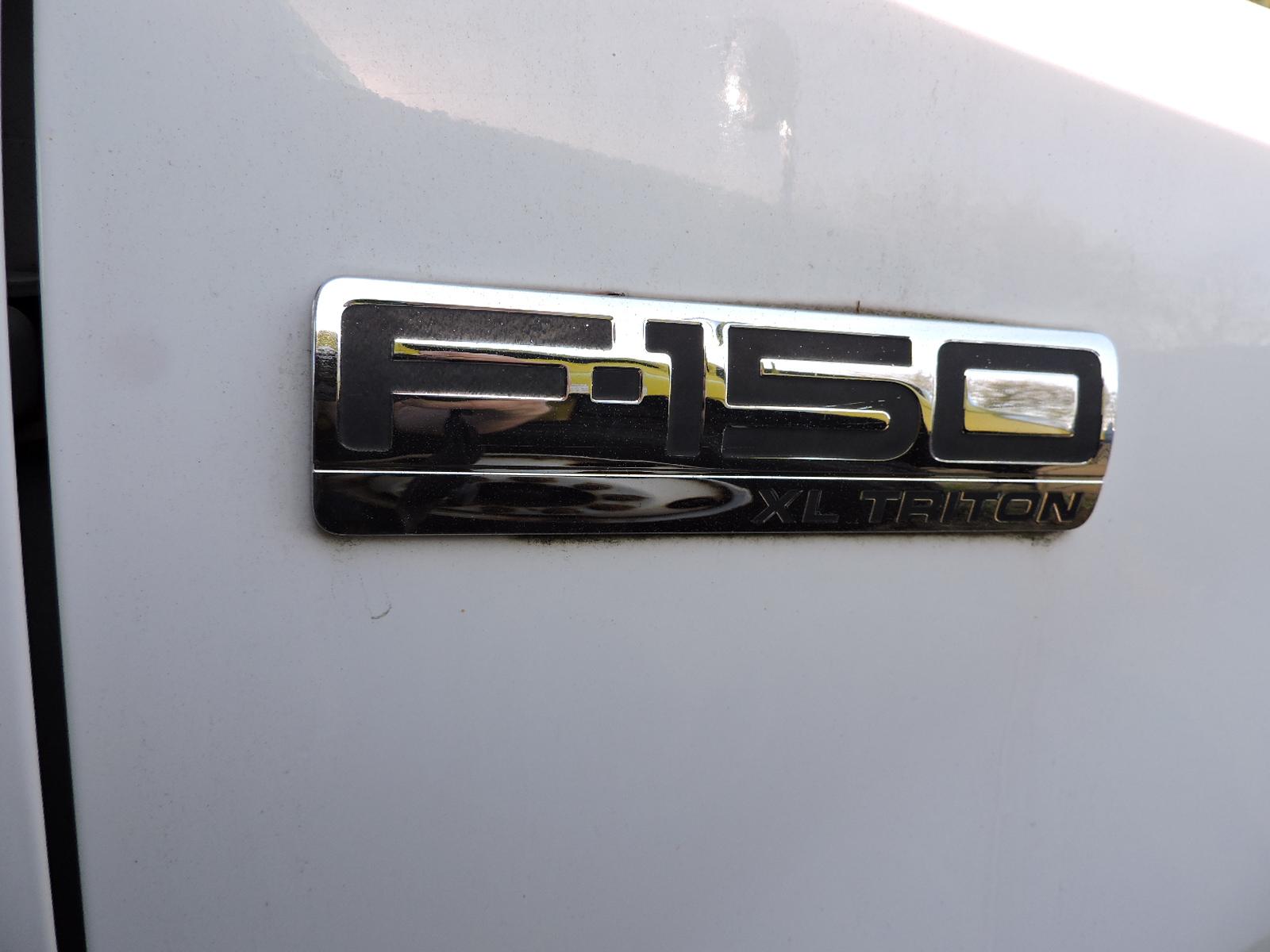 2007 Ford F150XL SuperCab Pickup / Runs & Drives - CATs Stolen