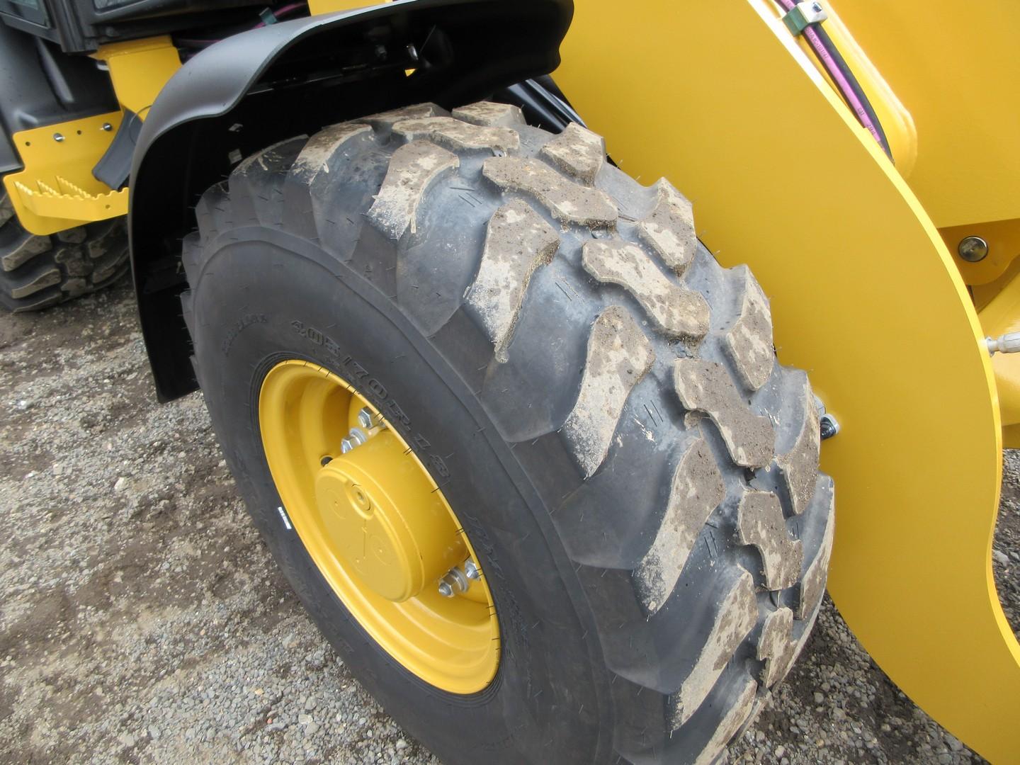 2022 Caterpillar 906M Rubber Tire Wheel Loader