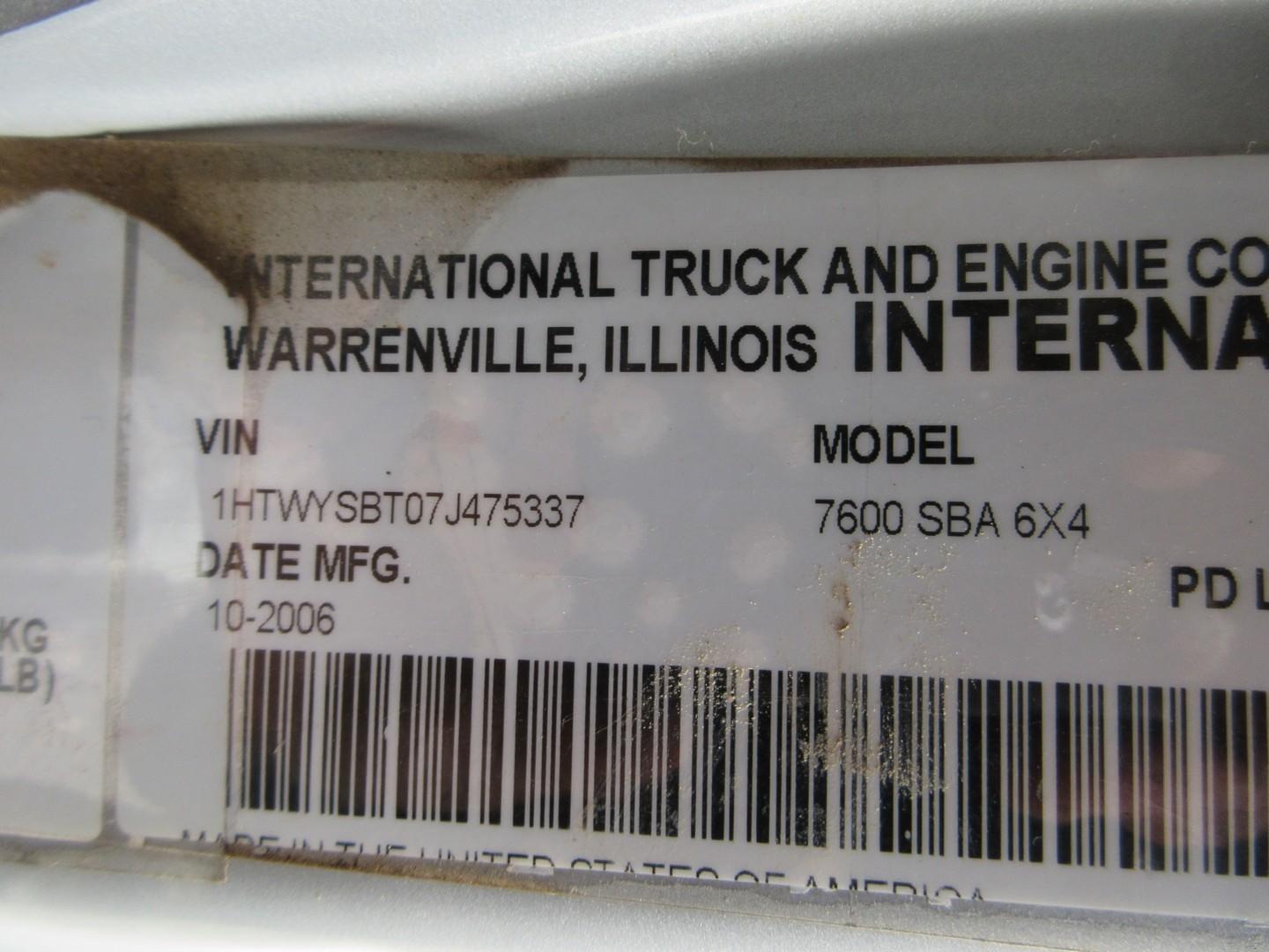 2007 International 7600 T/A Dump Truck