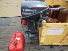 Evinrude 15 HP Boat Motor w/gas tank (R)
