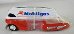 Hot Wheels RLC Red Line Club Mobil Rocket Oil Racing Fuel Tanker #50890 MIB