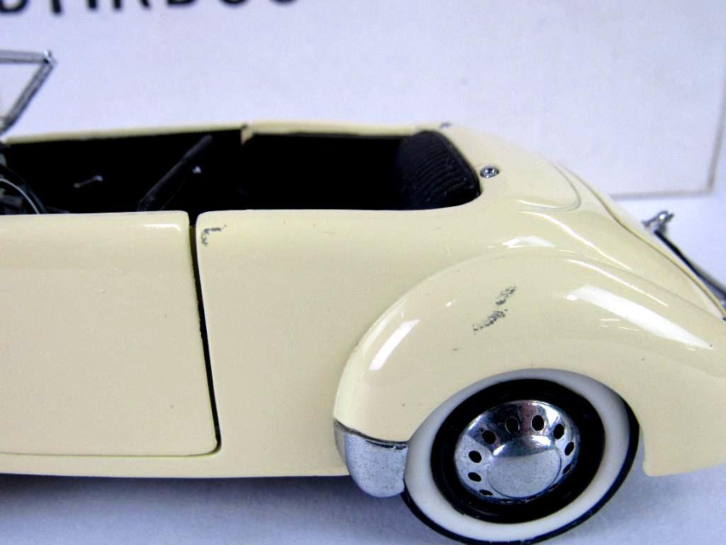 Franklin Mint 1:24 1937 Cord Phaeton Coupe