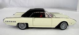 Danbury Mint 1:24 1962 Ford Thunderbird Convertible in Box w/ Papers